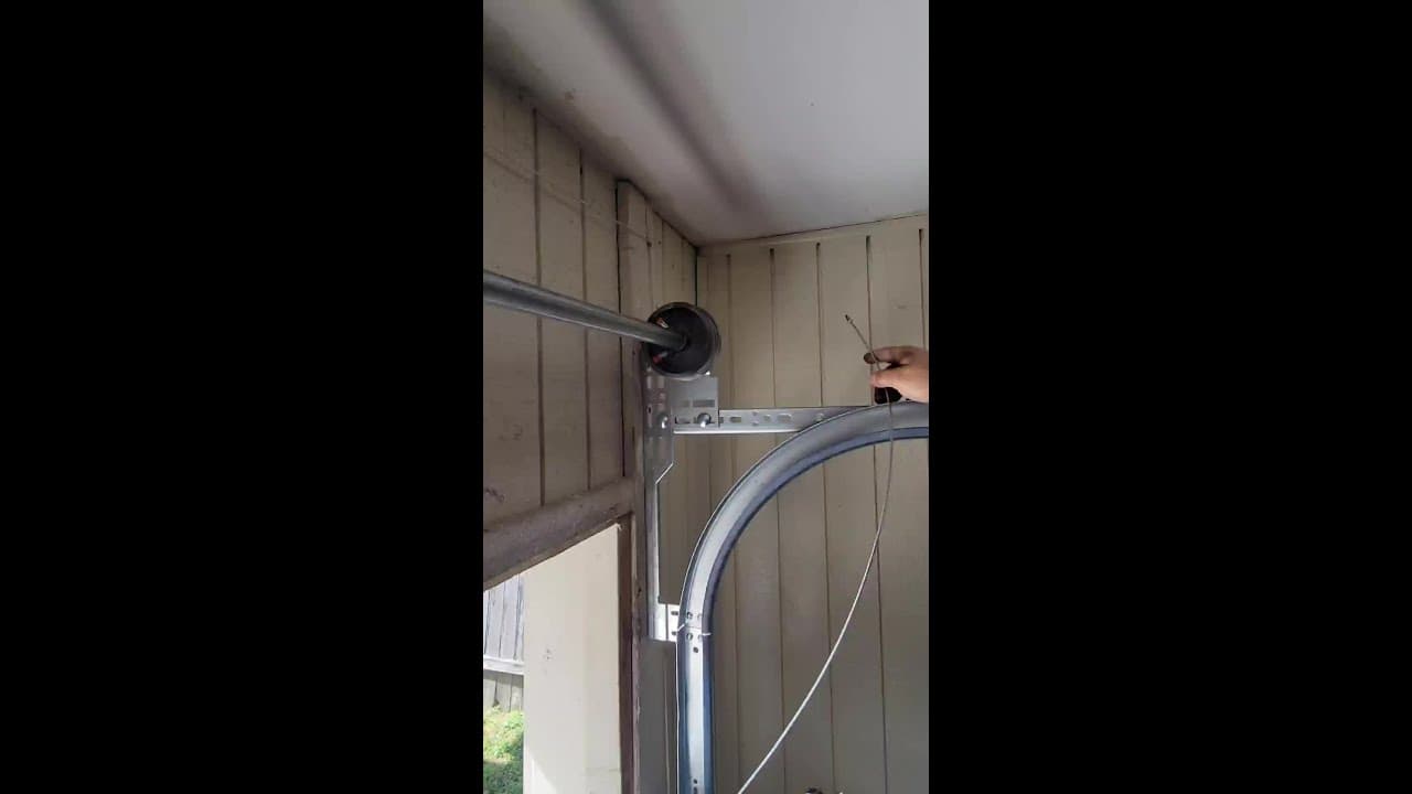 Some more quality garage door ASMR for the weekend